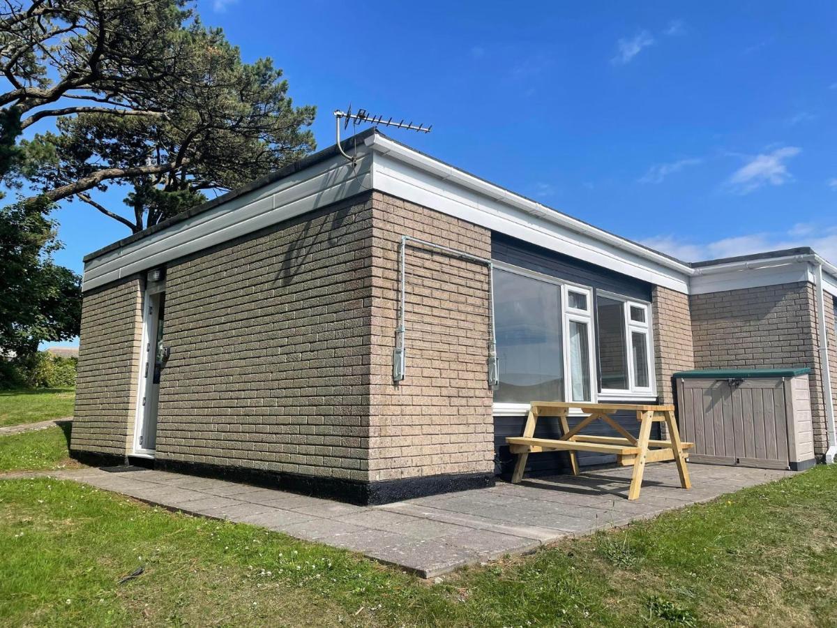 2 Bedroom Holiday Chalet Near Bude Kilkhampton Экстерьер фото